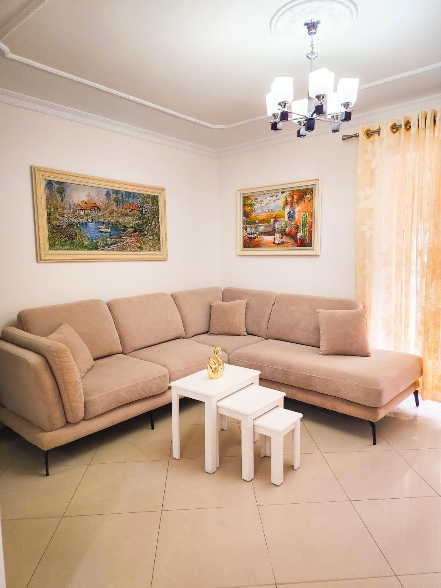 Apartment Sweet New Pazar Tirana Exterior foto