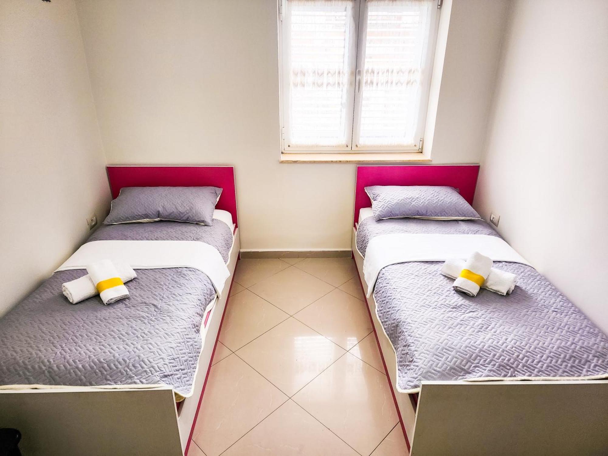 Apartment Sweet New Pazar Tirana Exterior foto